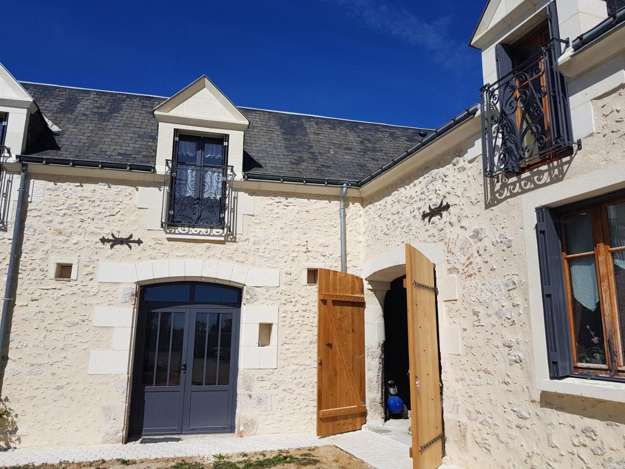Le Clos De La Briollerie Hotel Tauxigny Exterior photo